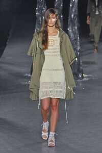 Easy Tomboy Couture Image 2