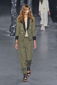 Easy Tomboy Couture Image 4