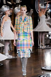 Bauhaus Homage Runways Image 4