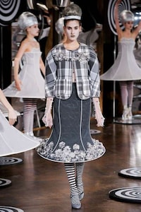 Bauhaus Homage Runways Image 7