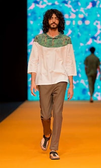 Haute Hobo Runways Image 5