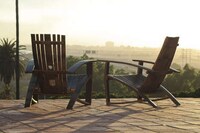 Wooden Cask Seating Image 3