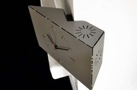 Multi-Facing Timepieces Image 3