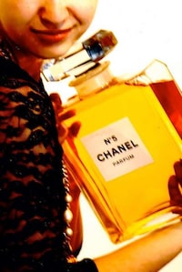 Oversized Bottle Captures Image 2