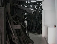 Chaotic Wood Scrap Sculptures Image 2