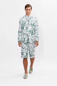 Pattern-Loaded Apparel Image 4