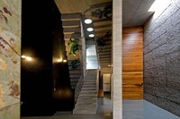 Atypical Curving Entranceways Image 4