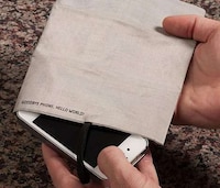 Signal-Stopping Phone Cases Image 2