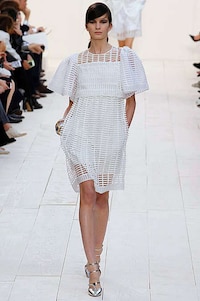 Chic Mesh Runways Image 2