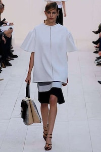 Chic Mesh Runways Image 5