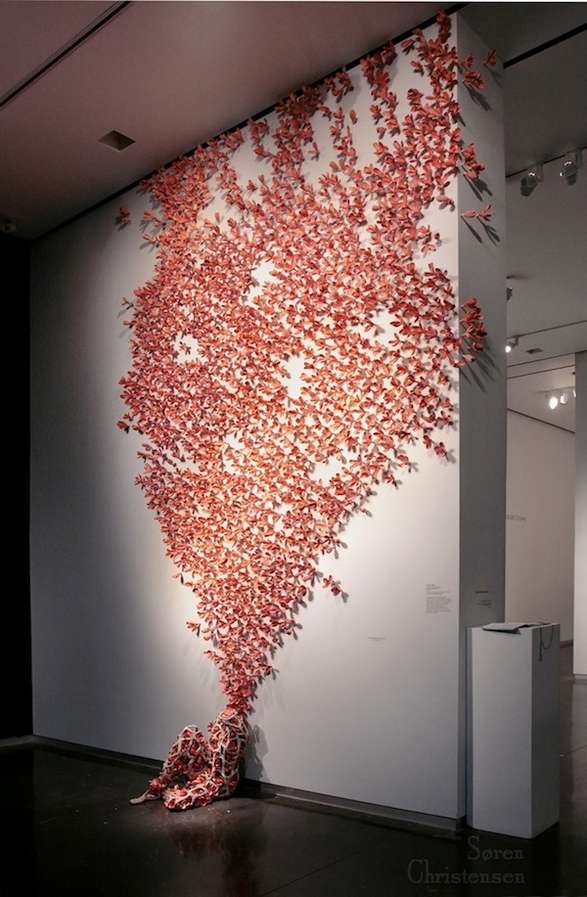Flower-Exploding Sculptures Image 2