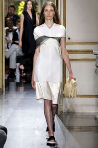 Minimalist Leather Paper Bags Image 2