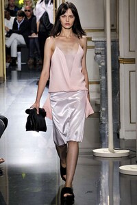 Minimalist Leather Paper Bags Image 8