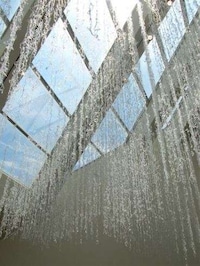Squiggly Glue Rainfall Exhibits Image 8