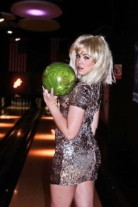 Retro Diner-Inspired Captures Image 8