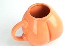 Hilarious Rear-Shaped Cups