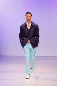 Haute High Roller Runways Image 7