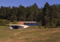 Minimalist Paneling Homes Image 3