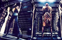 Dangerously Glam Editorials Image 3