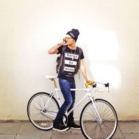 Edgy British Urbanite Bloggers Image 7
