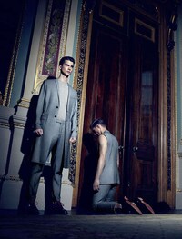 Opulent Mansion Portraits Image 4