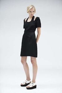 Minimalist Jersey Dresses Image 3