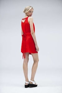Minimalist Jersey Dresses Image 6