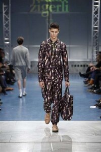 Printed Sci-Fi Sportswear Image 3