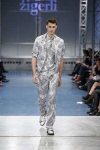 Printed Sci-Fi Sportswear Image 5