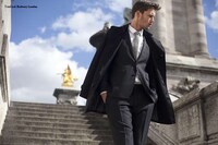 Poised Parisian Personages Image 3