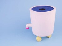 Material-Highlighting Kitchenware Image 2