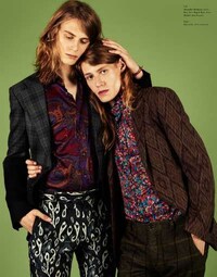 Retro Romance Photoshoots Image 5