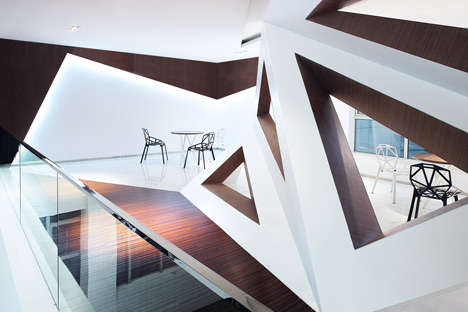 50 Contemporary Cafes