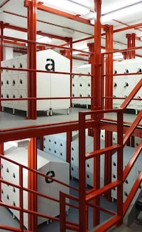 Crimson-Maze Storage Constructions Image 2
