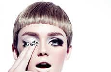 11 Chic Twiggy-Inspired Styles