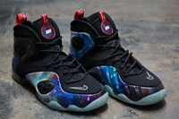 Glowing Sole Sneakers Image 8