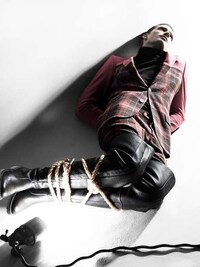 Constricted Couture Editorials Image 4