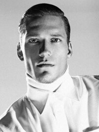 Constricted Couture Editorials Image 8