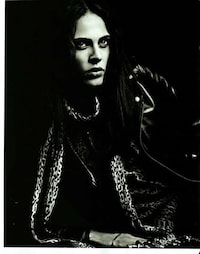 Distressed Androgynous Editorials Image 5
