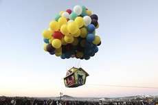 Ballooned Travelling Abodes : Pixar 'Up' Flying House