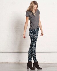Edgy Elastic Jean Pants Image 2