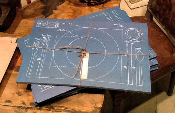 Dinnerware Placement Mats Image 2