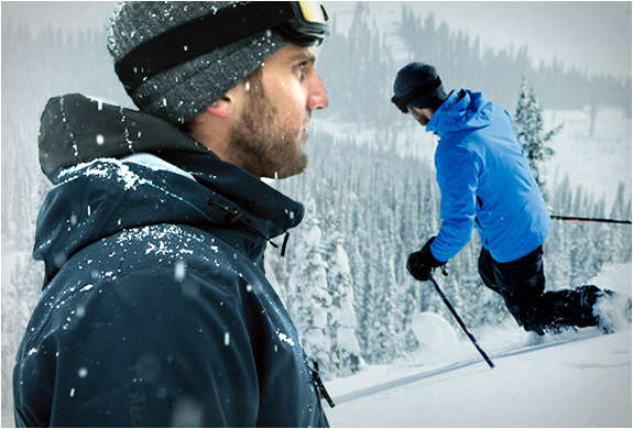 Multifunctional Snowboarding Gear