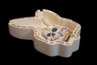 Creepy Skeletal Ashtrays Image 4