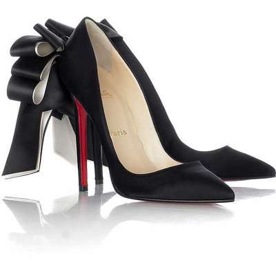 100 Christmas Gifts for Shoe Lovers