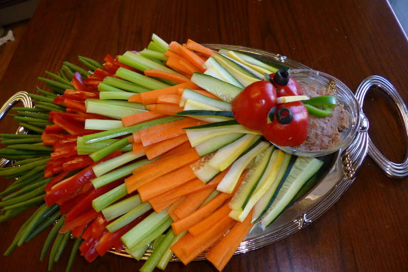 Festive Fowl Veggie Platters
