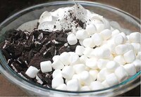 Sugary Crushed Cookie Spreads Image 2