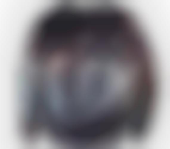 Zoomed Object Apparel