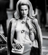 Candid Socialite Photography Image 3