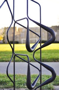 Complex Urban Jungle Gyms Image 6